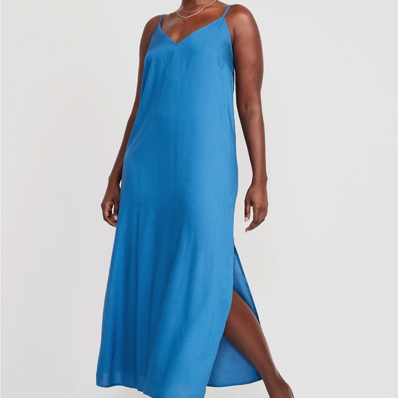 NWT OLD NAVY Tie-Back Maxi Slip Dress Color: Batik Blue - Picture 4 of 8